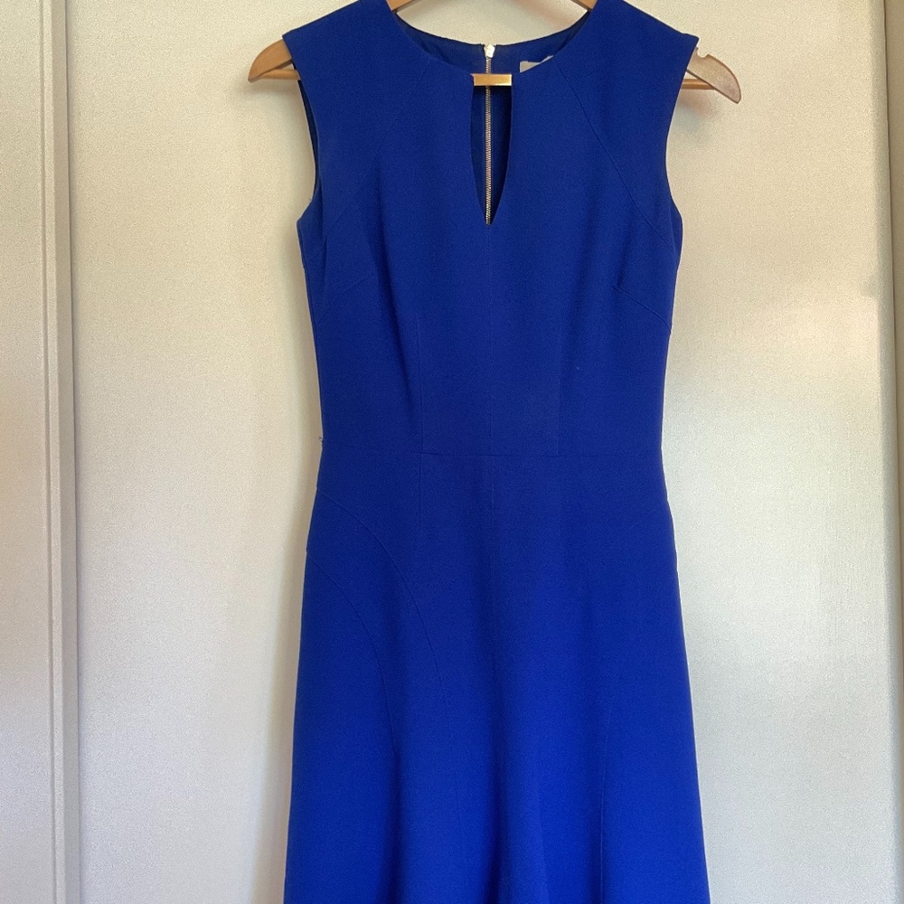 Cachê Sleeveless Flare Dress + Size 0 + Blue